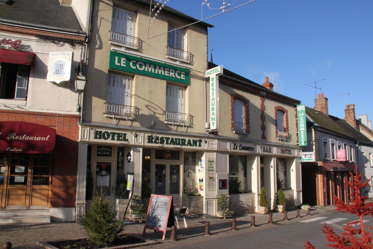 Hotel Le Commerce Bellegarde-du-Loiret Eksteriør bilde